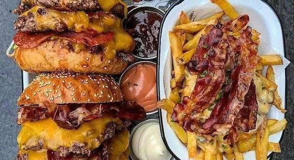 Hamburger éhes típusoknak – A nap képe