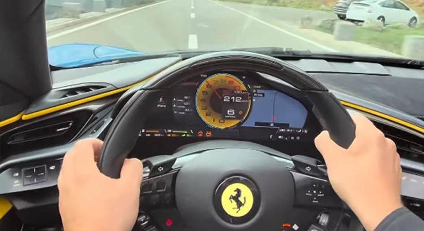 Brutális gyorshajtással büszkélkedett egy Ferrari sofőrje