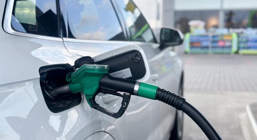 Újabb érezhető áremelés jön a hazai kutakon