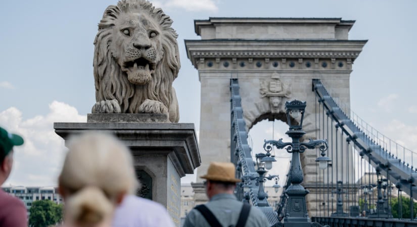 Itt a bejelentés: lezárnak egy történelmi hidat Budapesten, erre készüljön, aki arra menne