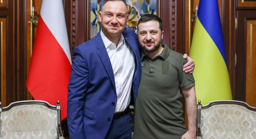 Duda: egy centiméternyi ukrán terület átengedése is csapást jelentene a Nyugatnak