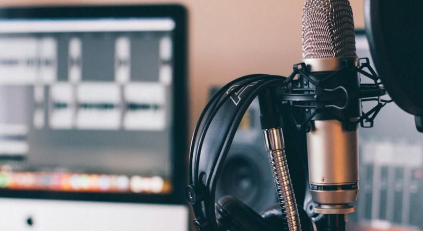 AI-haláltábor vagy csak pár áldozat? A Bloomberg podcastja vitatja a végítéletet