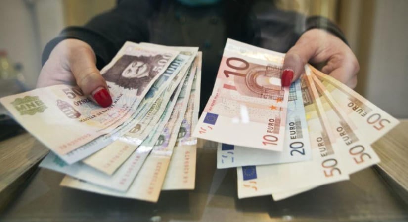 Euróra készül Magyarország, de súlyos gazdasági gondokat kell előtte megoldani