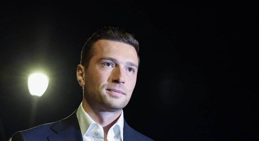 Új bizonyítékok kerültek elő a francia szélsőjobb vezére, Jordan Bardella antiszemita üzeneteiről