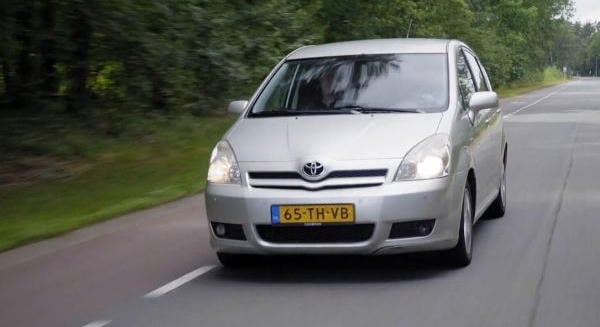 A világból is kiment a 20 éves Toyota – erre még a japánok sem voltak felkészülve