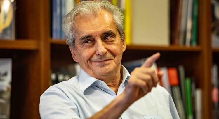 „Csikos Sanyi bá óriási színész” – Vecsei H. Miklós sorai a Nemzet Színészéről