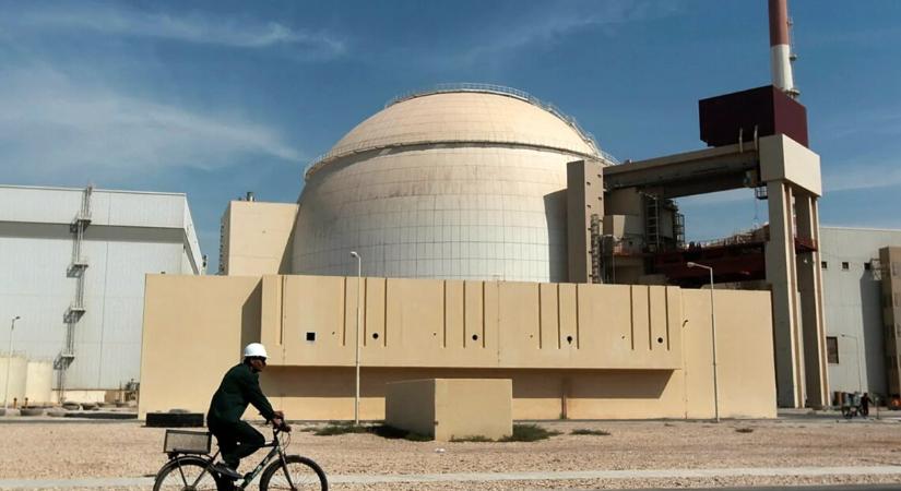 Irán megkezdte a sérült nukleáris létesítmények újjáépítését