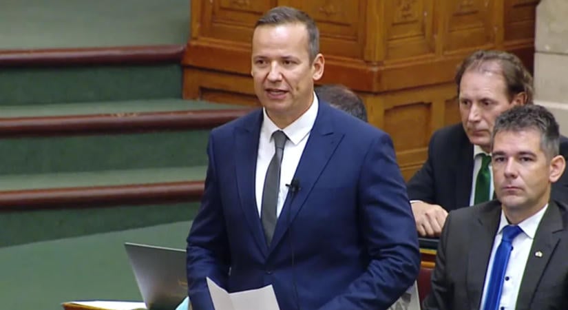 Toroczkai László: Védett üzemanyagárat kell bevezetni, azonnal tárgyalni kell az oroszokkal