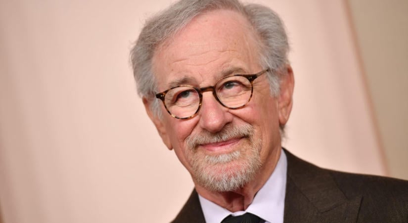 Steven Spielberg bábáskodik a nyolcadik Transformers-film fölött