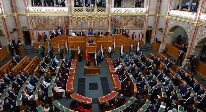 Fordulat az ügynökakták ügyében: döntött az Országgyűlés