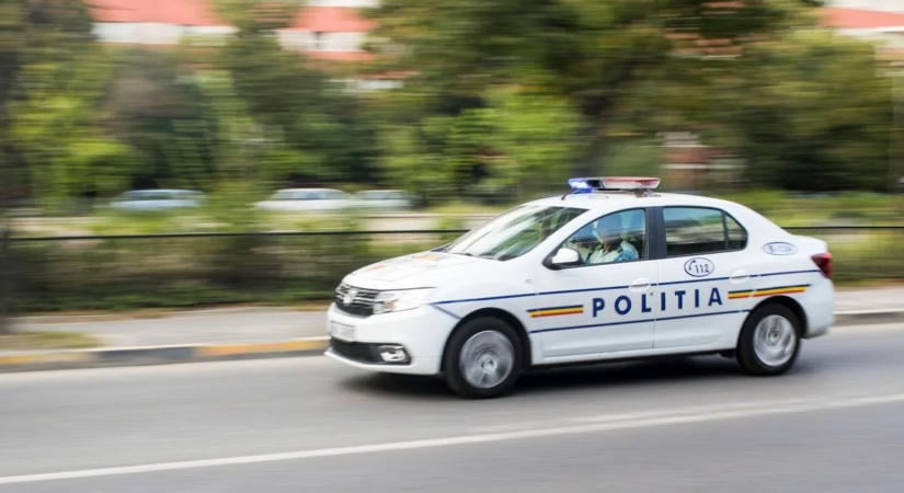 Szolgálati autóval ment szexpartira a fiatal rendőr – túladagolás lett a vége