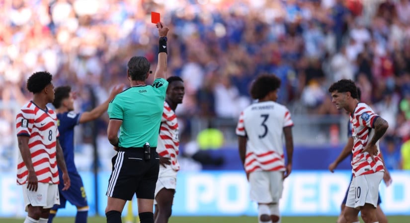 Szabályt változtat a FIFA, hogy többé ne ismétlődhessen meg a Balogun-botrány