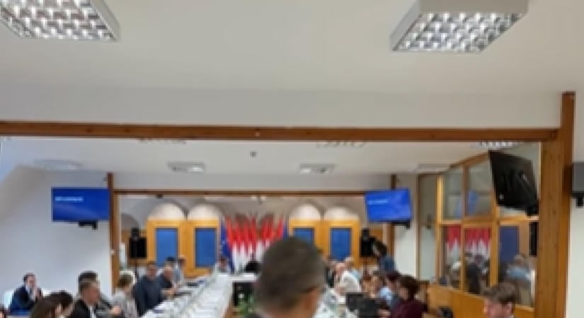 Befejeződött a kihelyezett kormányülés Erdőbényén