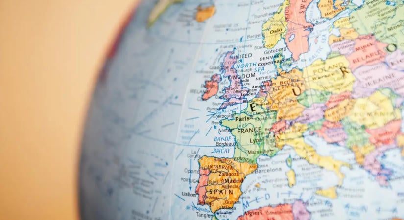 Újra nyitva állnak az Erasmus-programok a magyar diákok előtt a 2026/27-es tanévtől