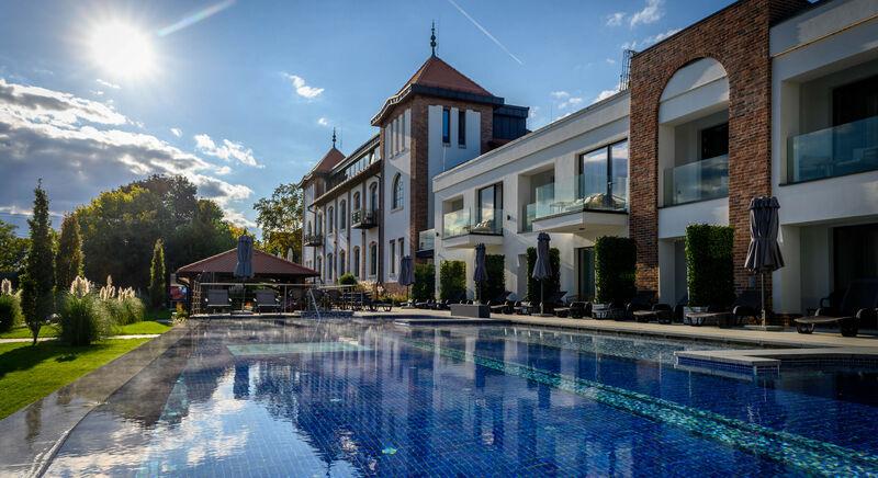 Bordűr Wellness Hotel**** Superior & Szőnyegmúzeum, Békésszentandrás