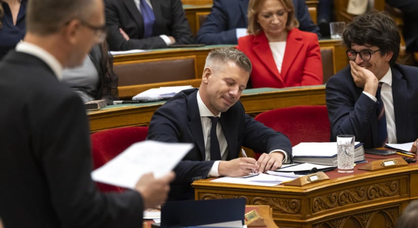 A magyar miniszterelnök kommentben üzent a Telex fb-oldalán a Legfőbb Ügyészségnek: „Amikor maffiózókat védelmeztek, nem vagytok ilyen kis önérzetes latolok”