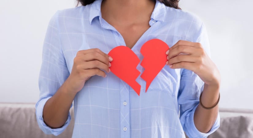 Fájdalmas napok jönnek a szerelemben: ennek a 3 csillagjegynek összetörhetik a szívét október 12. és 18. között