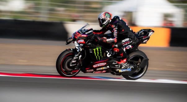 Bezzecchi vezetésével négyes Aprilia-győzelem Indonéziában