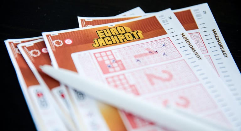 Elvitték az Eurojackpot főnyereményét: több mint 19 millió euróval lett gazdagabb a nyertes