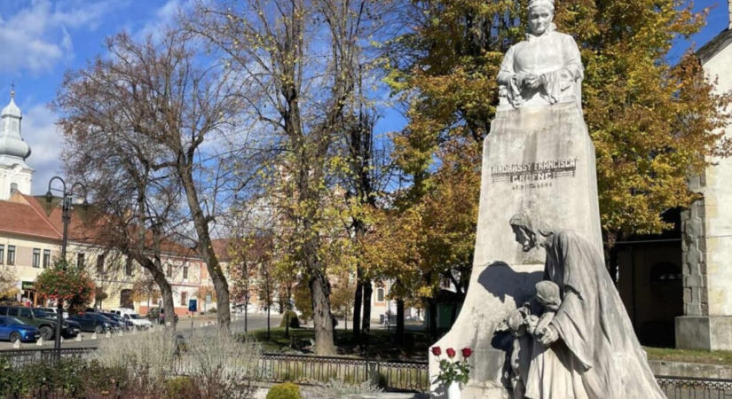 Megtisztítják Andrássy Franciska grófné emlékművét Rozsnyón
