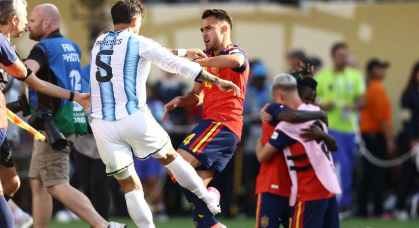Mégsem kapott piros lapot a lefújás után a vb-döntő argentin botrányhőse