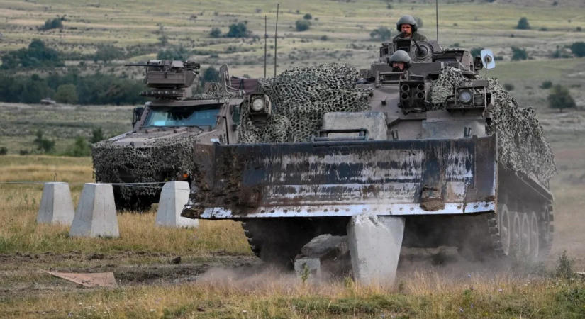 Erősíti északi védelmét a NATO, új erőt telepít Finnországba