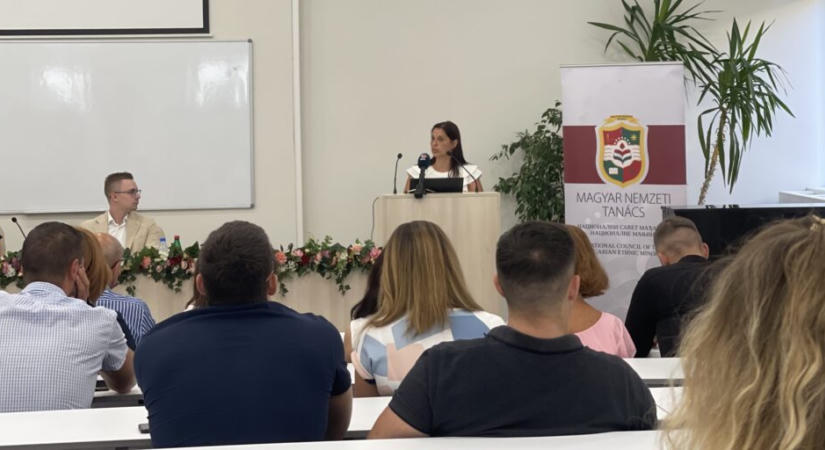 A szakma és a civil szervezetek bekapcsolását szorgalmazta a felszólalók egy része a közvitán