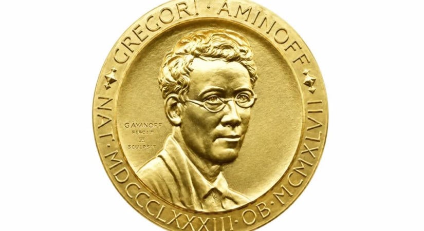 A történelemben először kapták magyarok a Gregori Aminoff-díjat