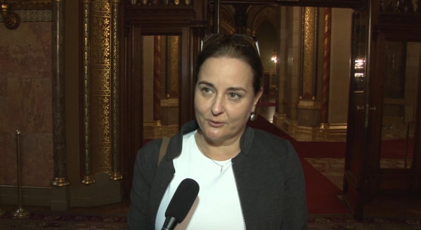 „Már azt is meg akarják mondani, mit mondhat egy pap” – politikusok reagáltak Magyar Péter és Osztie Zoltán ügyére (VIDEÓ)