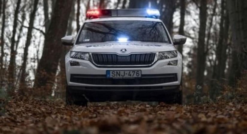 Sötét drogüzlet a hevesi faluban: Döbbenetes, mit rejtett anya és fia otthona