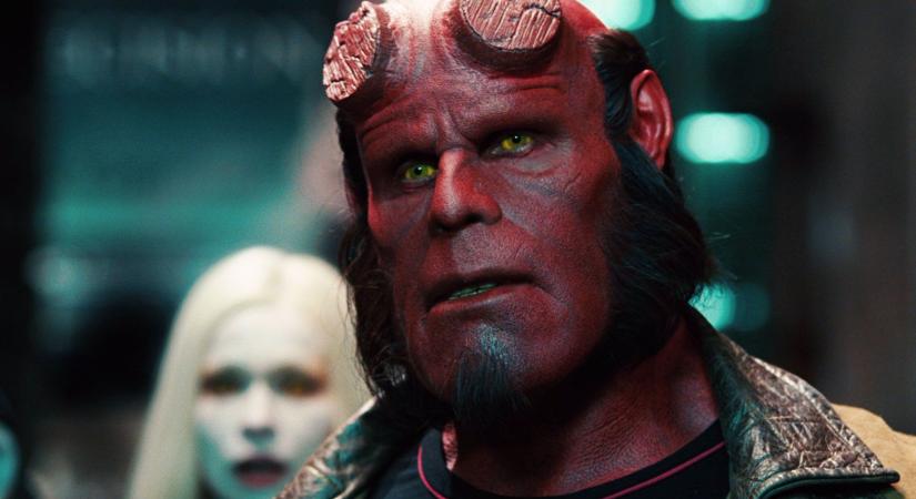 "Kib*szott 71 éves vagyok" - mondta a legendás Ron Perlman, aki szerint mégis kutya kötelességük megcsinálni a Hellboy 3-at