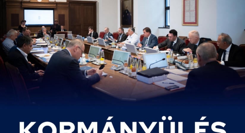 A Molnár Áron által megszerzett levelek alapján Hankóék tényleg begyűjtötték előbb a „politikai forrásigényeket”, aztán kaptak engedélyt a kormánytól az NKA 10 milliárdos tartalékának elköltésére