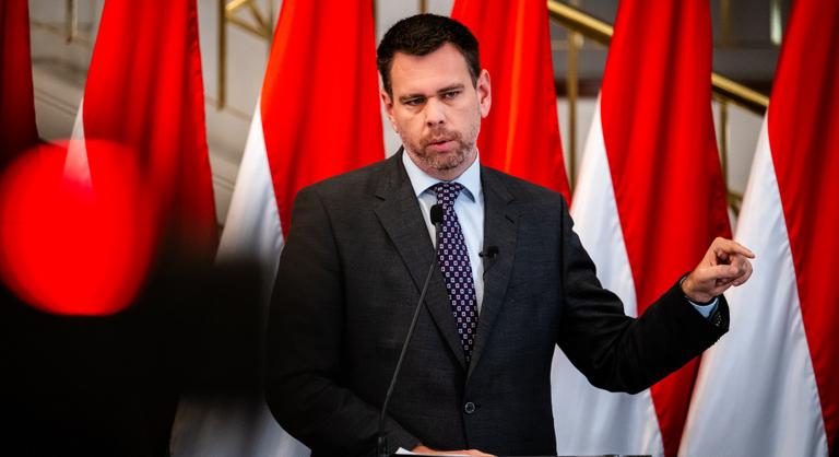 Elkezdődött az autópálya-koncesszió átvilágítása, több mint ezer milliárd forint sorsát vizsgálja a Tisza-kormány