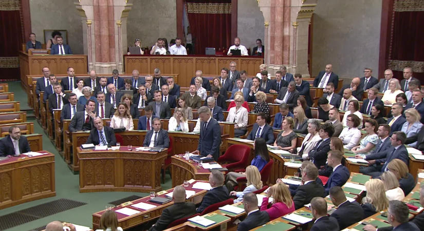 Demokratikus aggályokra figyelmeztet a Die Presse Magyar Péter kétharmada kapcsán