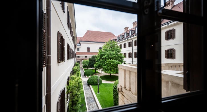 Mit tervez a kormány a Karmelita Kolostorral?