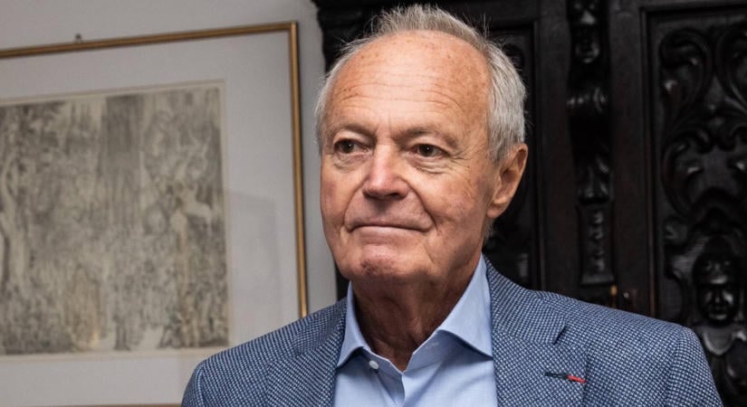 Medgyessy Péter egykori miniszterelnökkel futottunk össze a Kossuth téri ünnepségen - elárulta, mit gondol a Tisza kormányról - videó