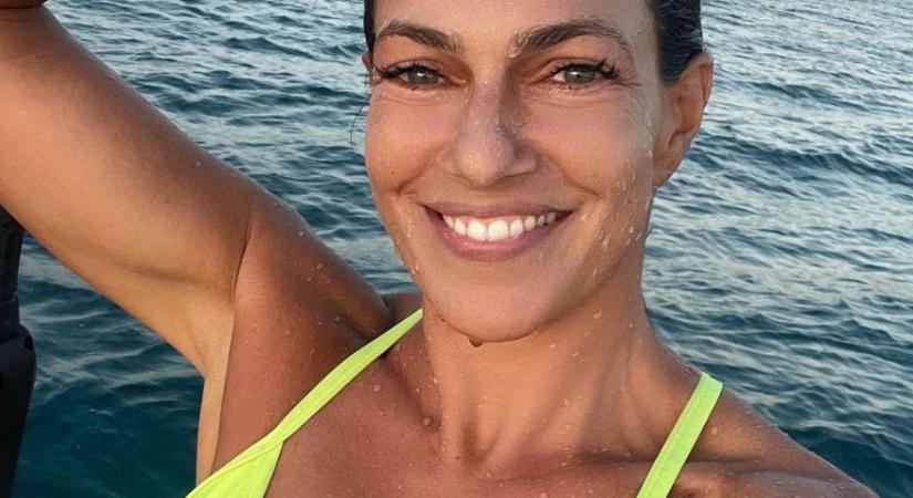 Bódi Sylvi lefotózta a melleit - kép