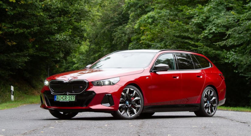 A BMW eladta a 2 milliomodik villanyautóját