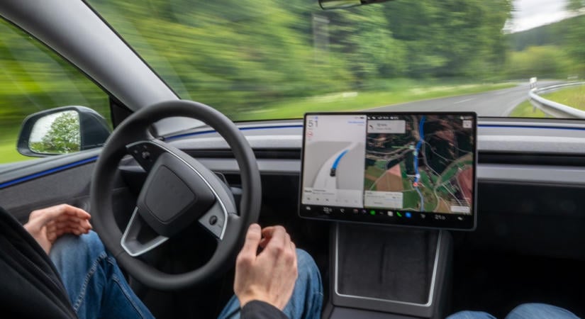 Nevet változtat Elon Musk, így próbál előnyhöz jutni az európai piacon