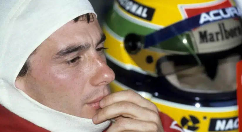 Lefékezett a cél előtt, hogy átengedje a győzelmet: Így lett utoljára világbajnok Ayrton Senna!
