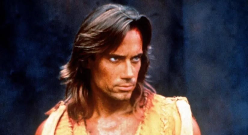 A 68 éves Kevin Sorbón nem fog az idő: így néz ki ma mindenki kedvenc Herkulese – Galéria
