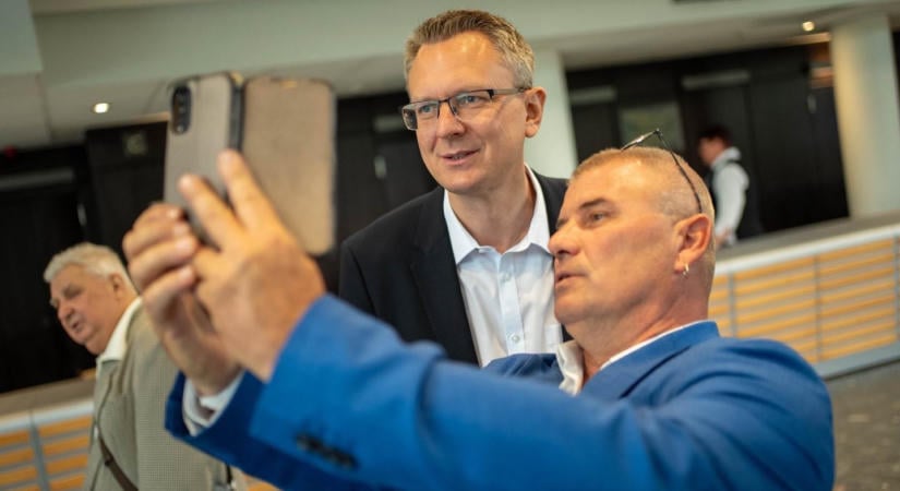 Fogolykiváltó ima: Orbán Viktor letartóztatott politikusaiért szólít közös könyörgésre a KDNP