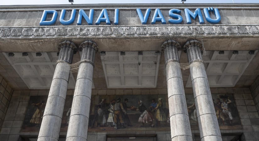 Több száz ember maradhat bér nélkül Dunaújvárosban