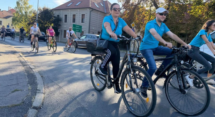 Gurul a város – közel 600-an pattantak nyeregbe Mosonmagyaróváron - Sok-sok fotó