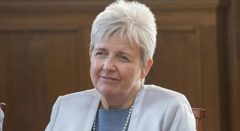 Súlyos törvényességi aggályokat vet fel az oktatási minisztériumi adatkérése