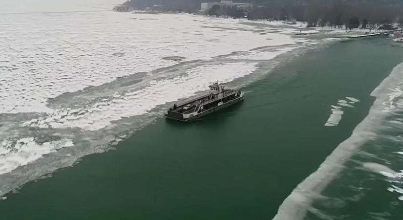Adventi hajójárat köti össze Balatonlellét, Fonyódot és Badacsonyt