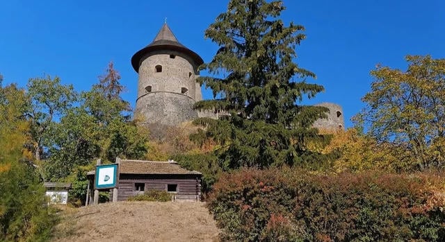 Magyar-szlovák együttműködésben újultak meg Salgó és Somoskő várai