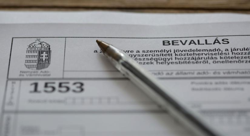 Mintegy másfélmillió magánszemélyt értesít a NAV
