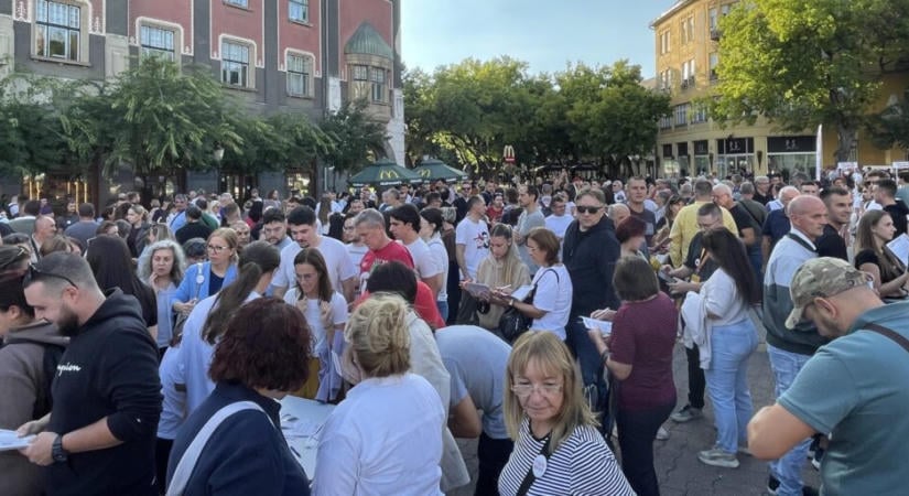 Előbb a Szerb Haladó Párt legyőzése a cél, a kormányalakítás csak utána jön