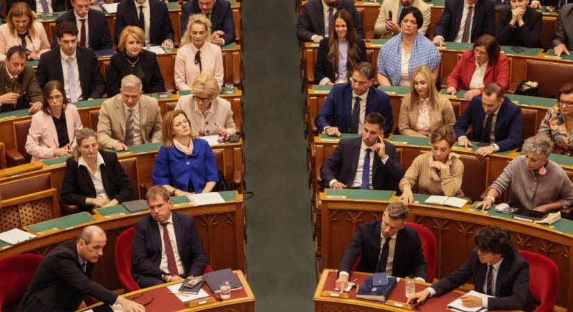 Hankó, Seszták és Magyar mentelmi jogát is kiadta a parlament